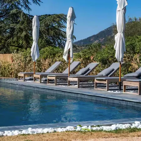 With Pool & Large Garden Ste-maxime * Σαιντ-Μαξίμ