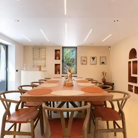 With Pool & Large Garden Ste-maxime 圣马克西姆
